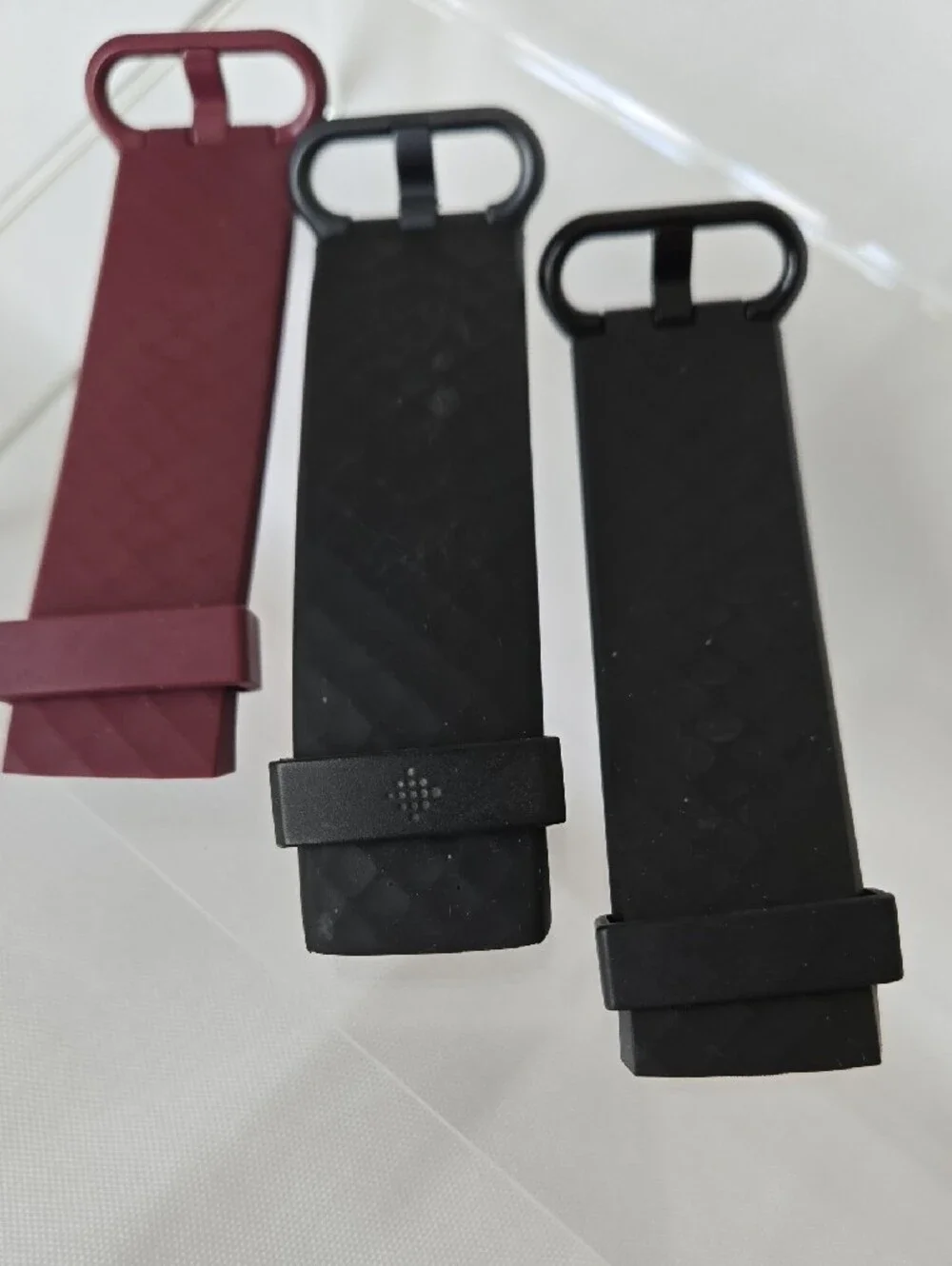 Fitbit Charge 3 Replacement Bands – Black & Burgundy – Textured Silicone – S & L